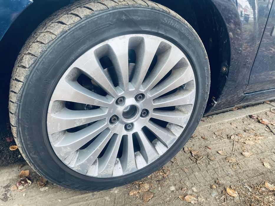 Jante spitate ford focus 225-45-17