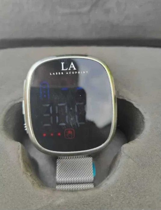 Ceas terapie cu laser Bicnet nou.