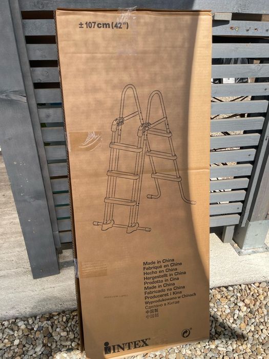 Pompa si Scara ptr piscina - NOI