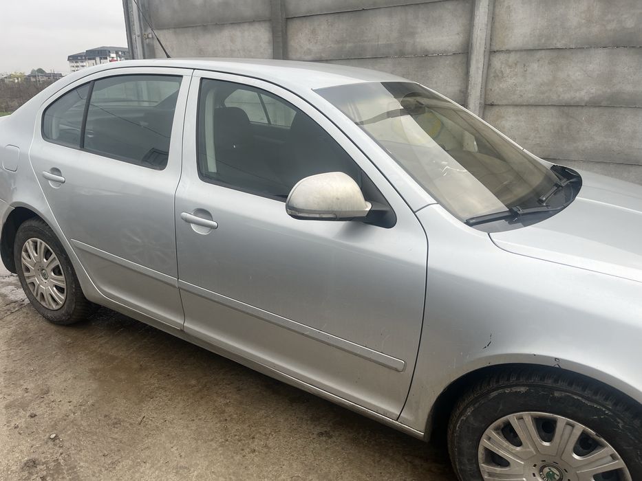 Dezmembrez Skoda Octavia 2 facelift 1.6 diesel euro 5