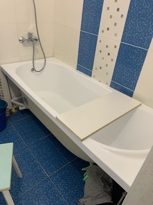 Ванна акриловая бу бесплатно . Габдуллина 12/2 астана