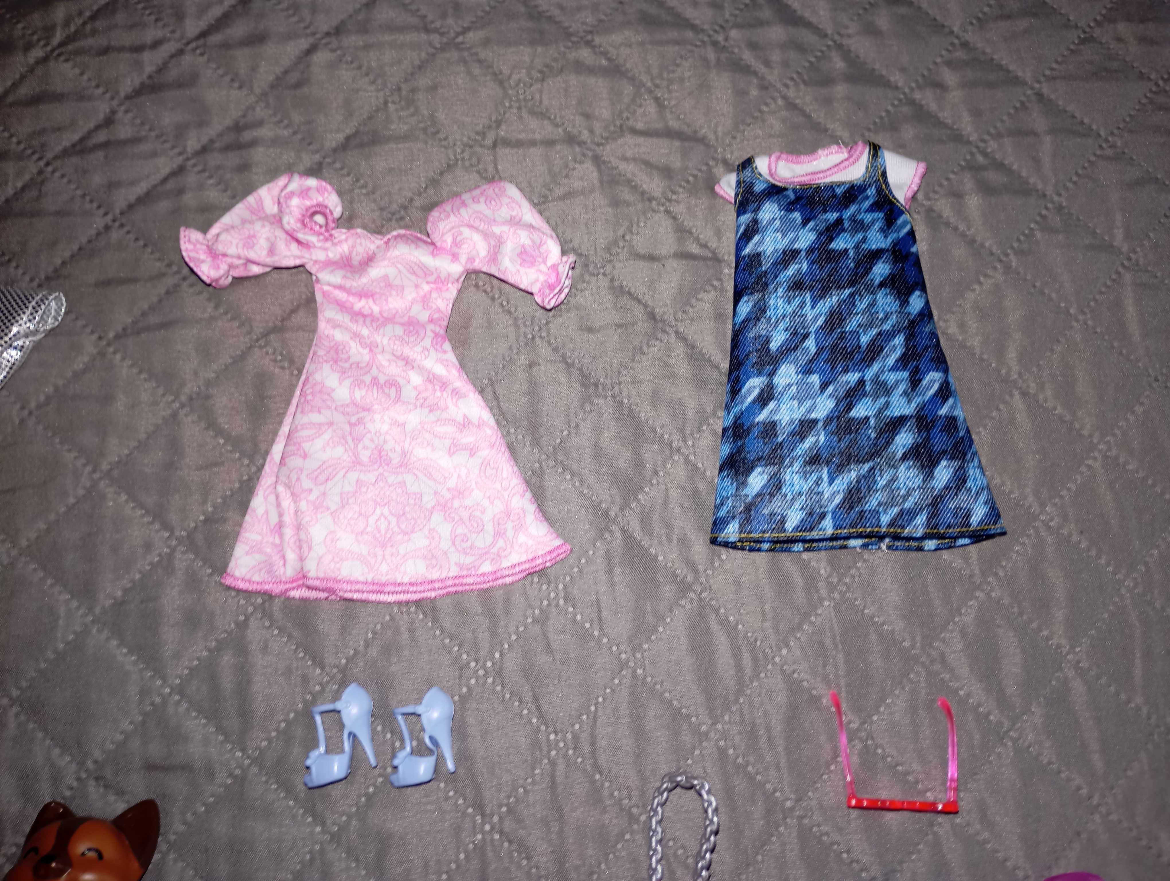 Комплект дрехи за кукли Barbie Mattel.