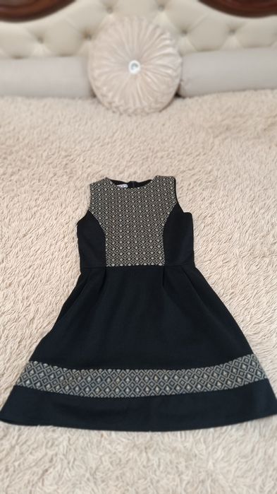 Лот от две рокли