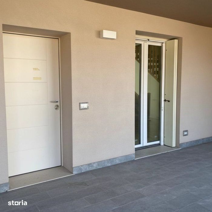 Duplex spatios 5 camere cu 2 bai | Verona - Italia