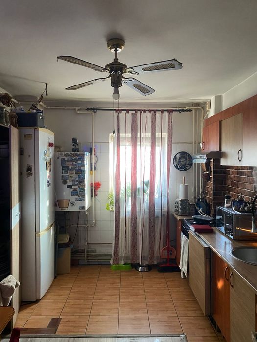 Vând apartament 4 camere Trivale confort 1 decomandat