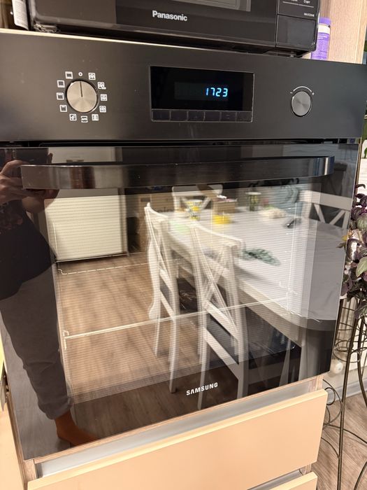 Духовой шкаф Samsung