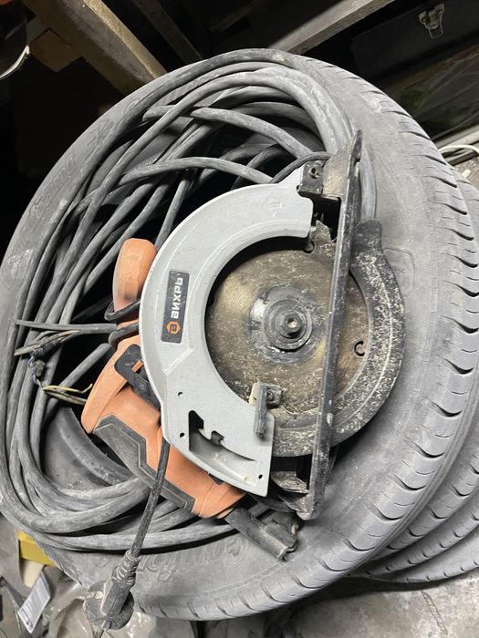 Продам пилу дисковую пчелка