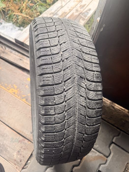 Зимняя шина Michelin  205/60/r16