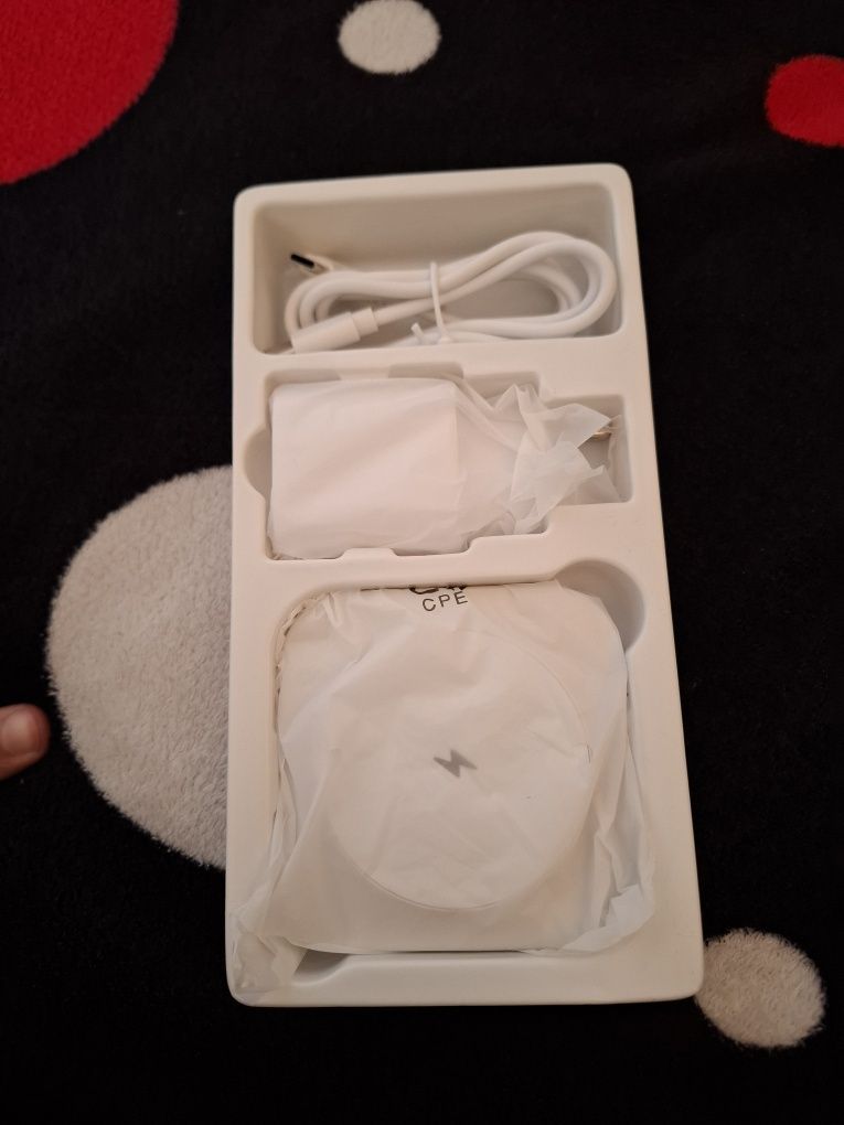 Vand incarcator wireless MagSafe pentru dispozitivele apple