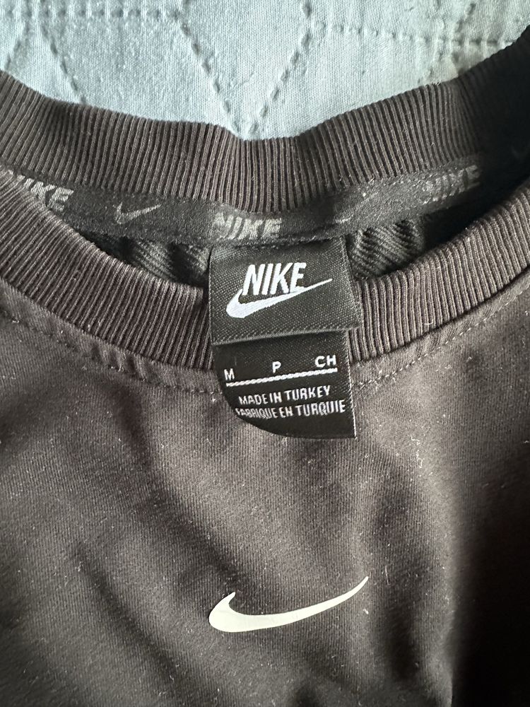 Дамско горнище Nike