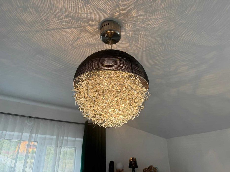 Lustra LED deosebita