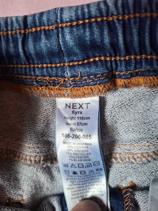 Детски маркови дънки за 10 лв.4 броя.