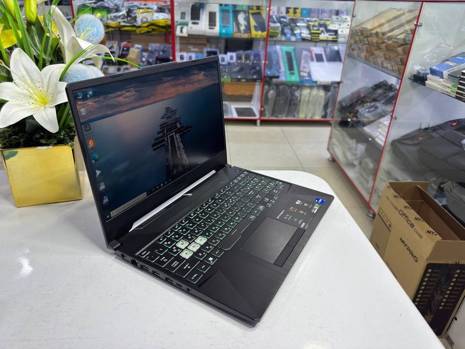 1.5TB SSD va RGB klaviatura bilan ASUS TUF i7 – yangidek holatda!