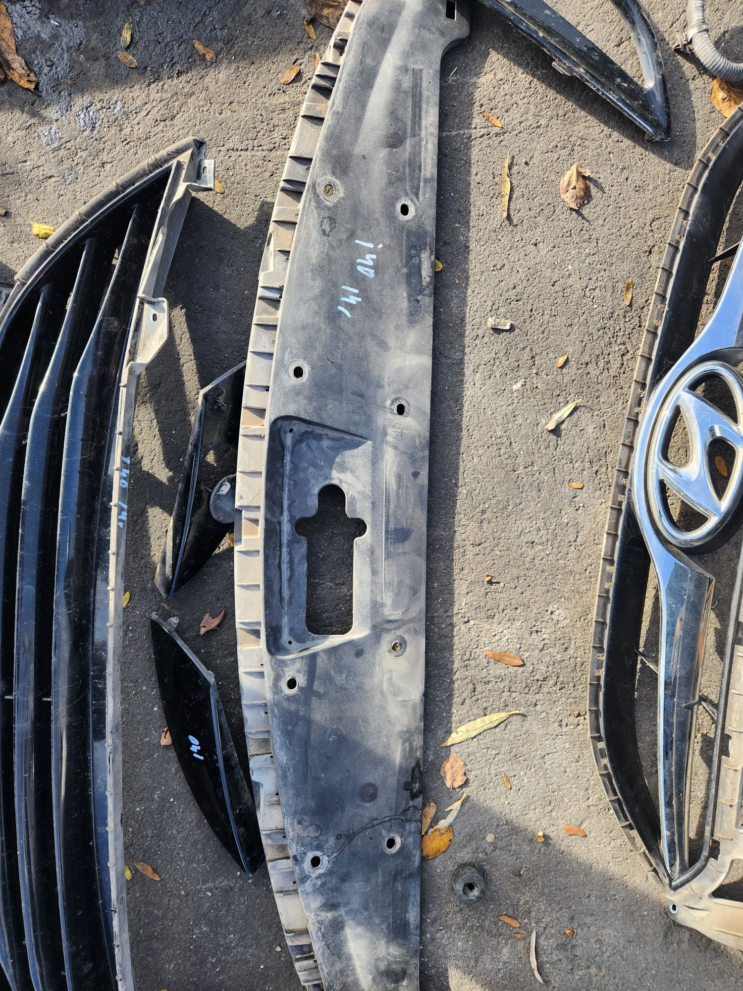 Решетки за предна броня  за Hyundai i40