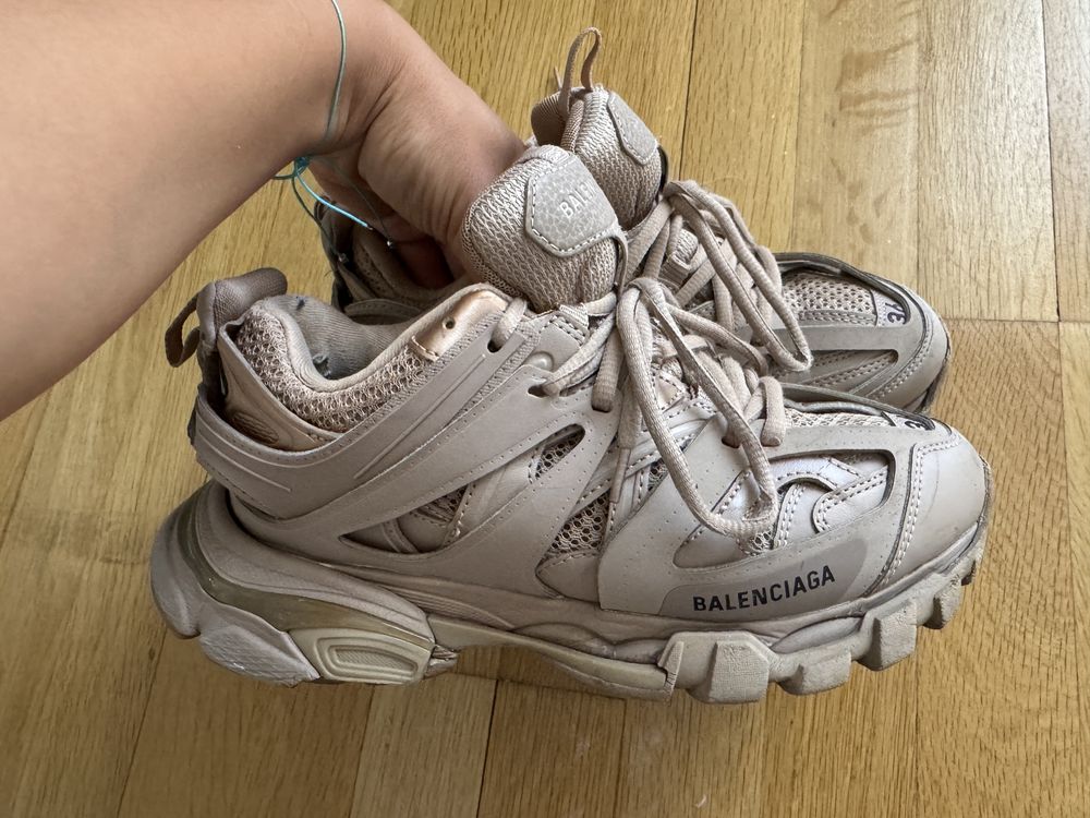 Обувки Balenciaga -75лв.