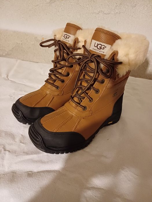 Ghete UGG Adirondack îmblănite mărime 38