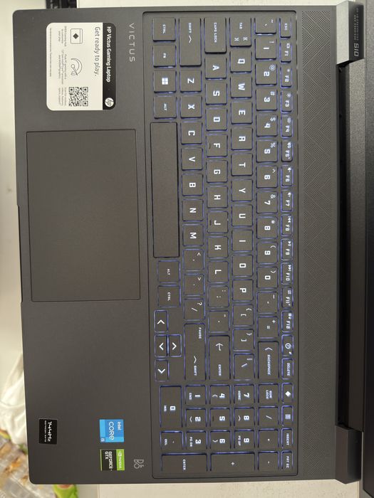 Hp Victus i5/8/512/4GPU