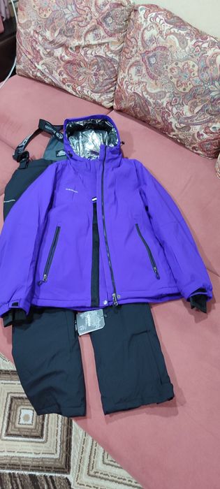 Продам горнолыжный костюм