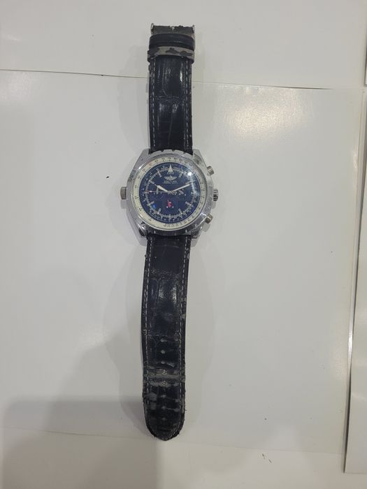 Vand diferite ceasuri mecanice și automatice