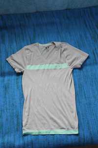 Tricou Oakley S si Bogner XL