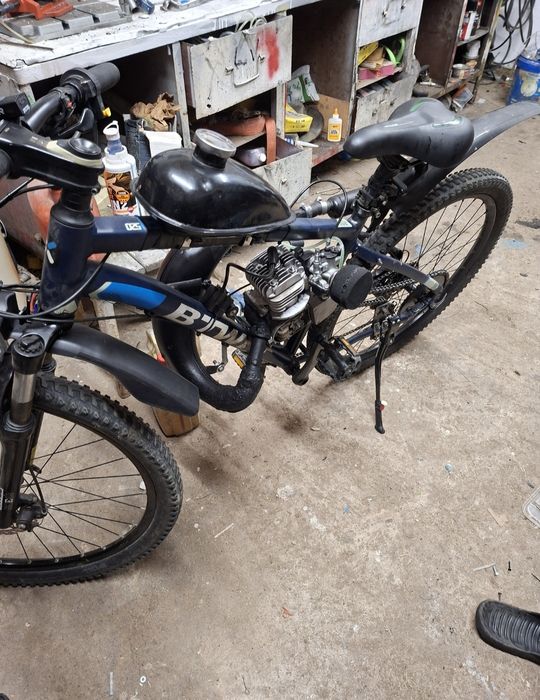 Bicicleta cu motor minarelli hibrid 7 cai reali