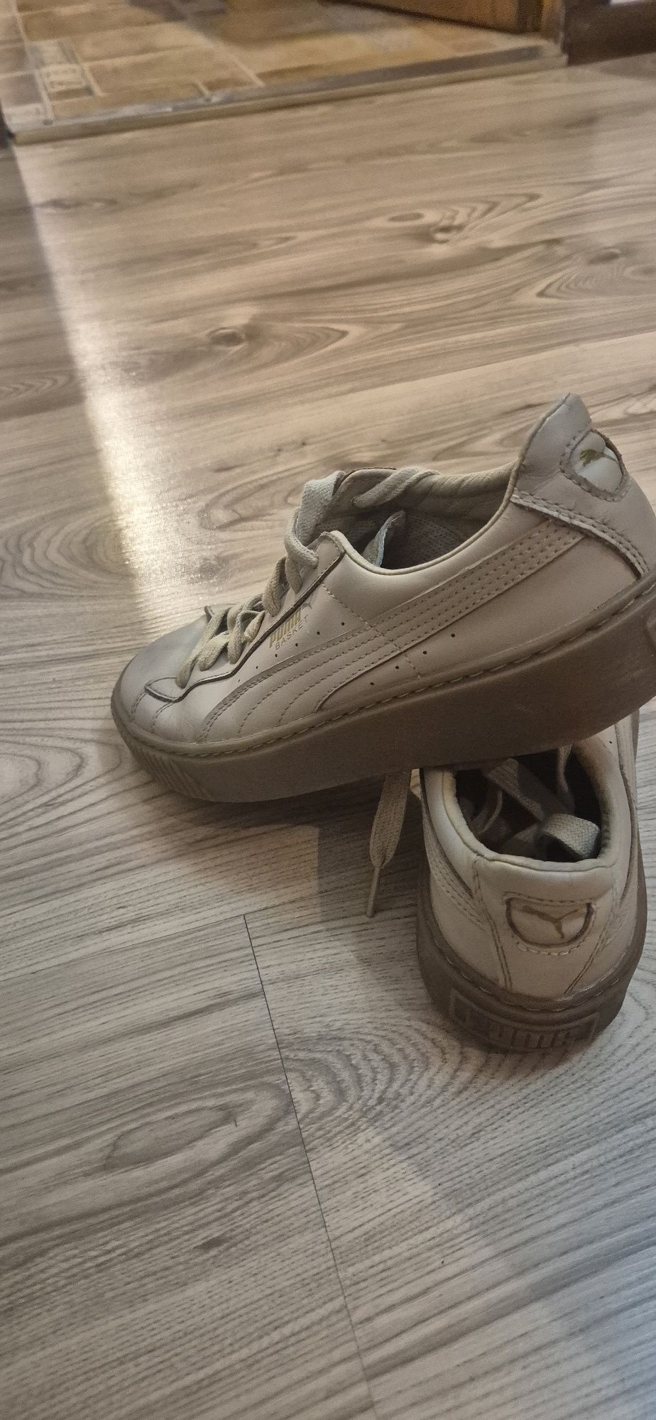 Adidasi Puma din piele naturala
