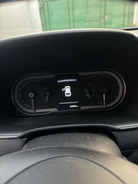 ПРОДАЕТСЯ ХУНДАЙ ТУКСОН в отличном состояний пробег 53000 есть петно