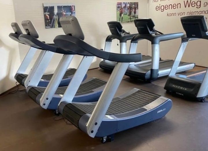 Banda alergare profesionala curbata sali fitness, culturism, crossfit