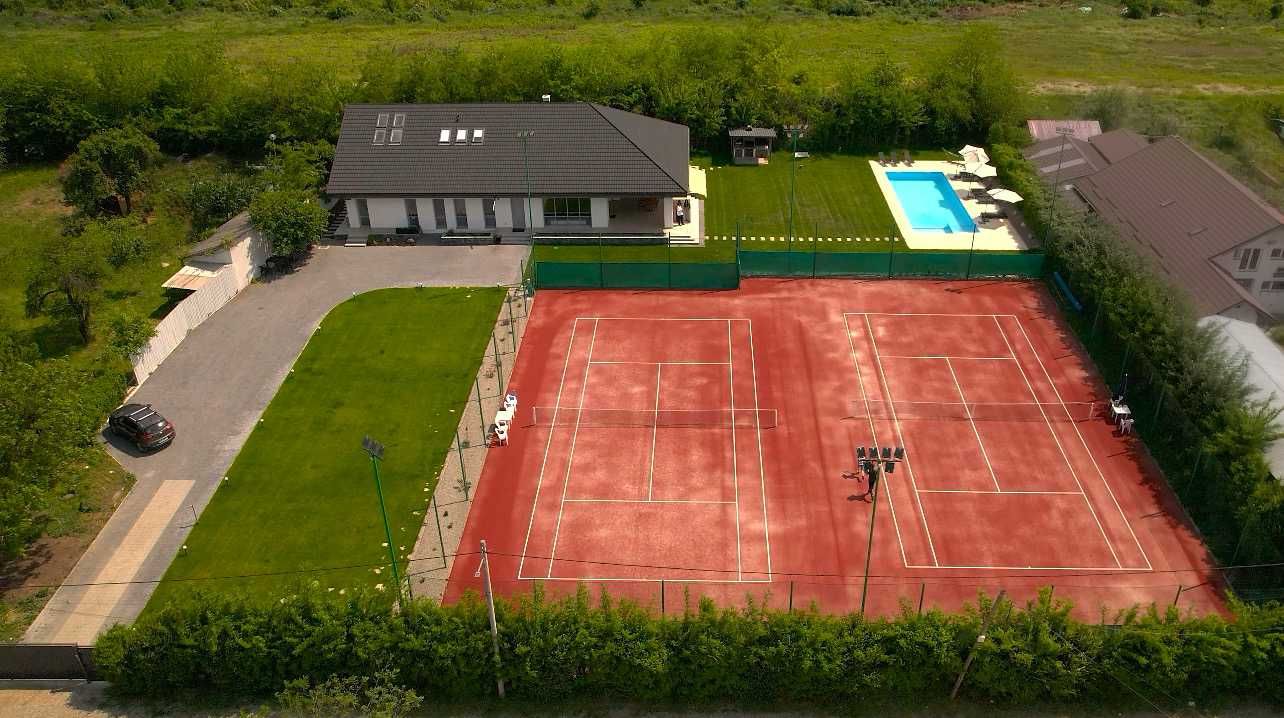 Vila cu Piscina pentru Evenimente Private / Petreceri / Majorat
