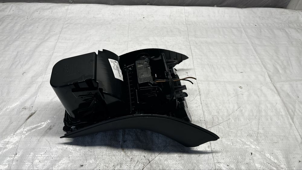 Mercedes A W176 централна конзола с климатроник.