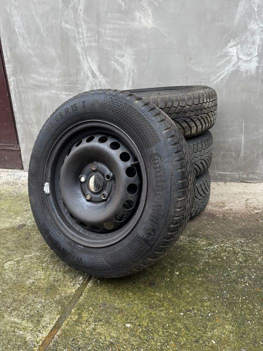 Roți cu cauciucuri de iarnă CONTINENTAL-Dimensiuni: 195/65 R 15 T