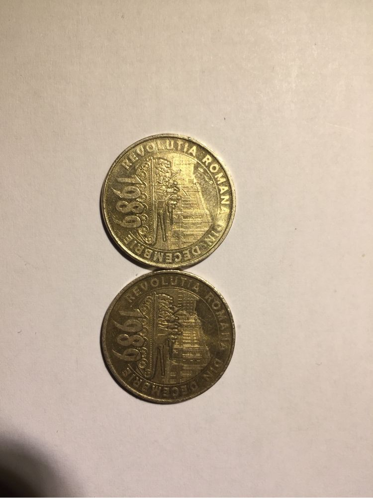 Vand 4 monede, 2 din 1989 si 2 din 1918