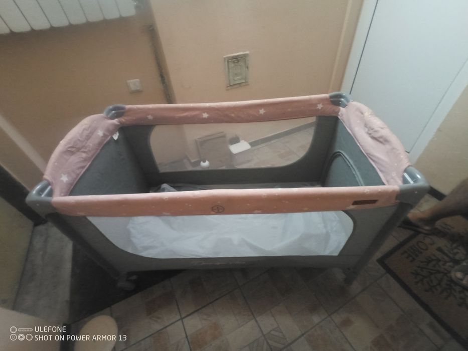 Детско сгъваемо легло в перфектно състояние.