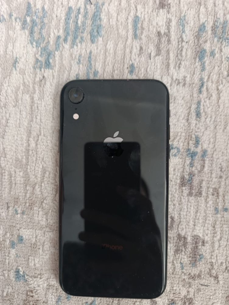 IPHONE XR телефон