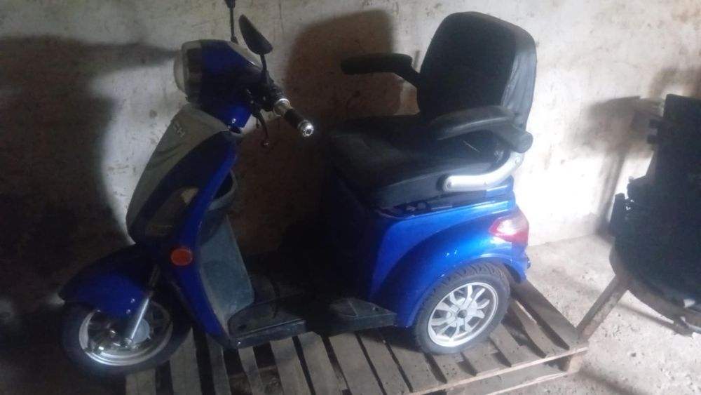 TRICICLU pt bătrânii