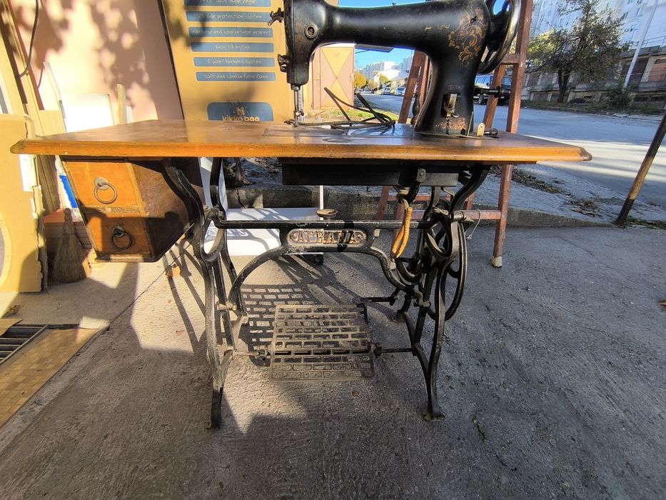 Крачна Шевна машина Afrana