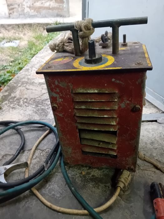 Електронен  изработен от Дечев Електрик гр. Пещера