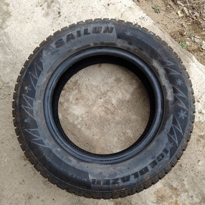 Продам шины SAILUN, б/у, ездил один сезон, 185/70/14