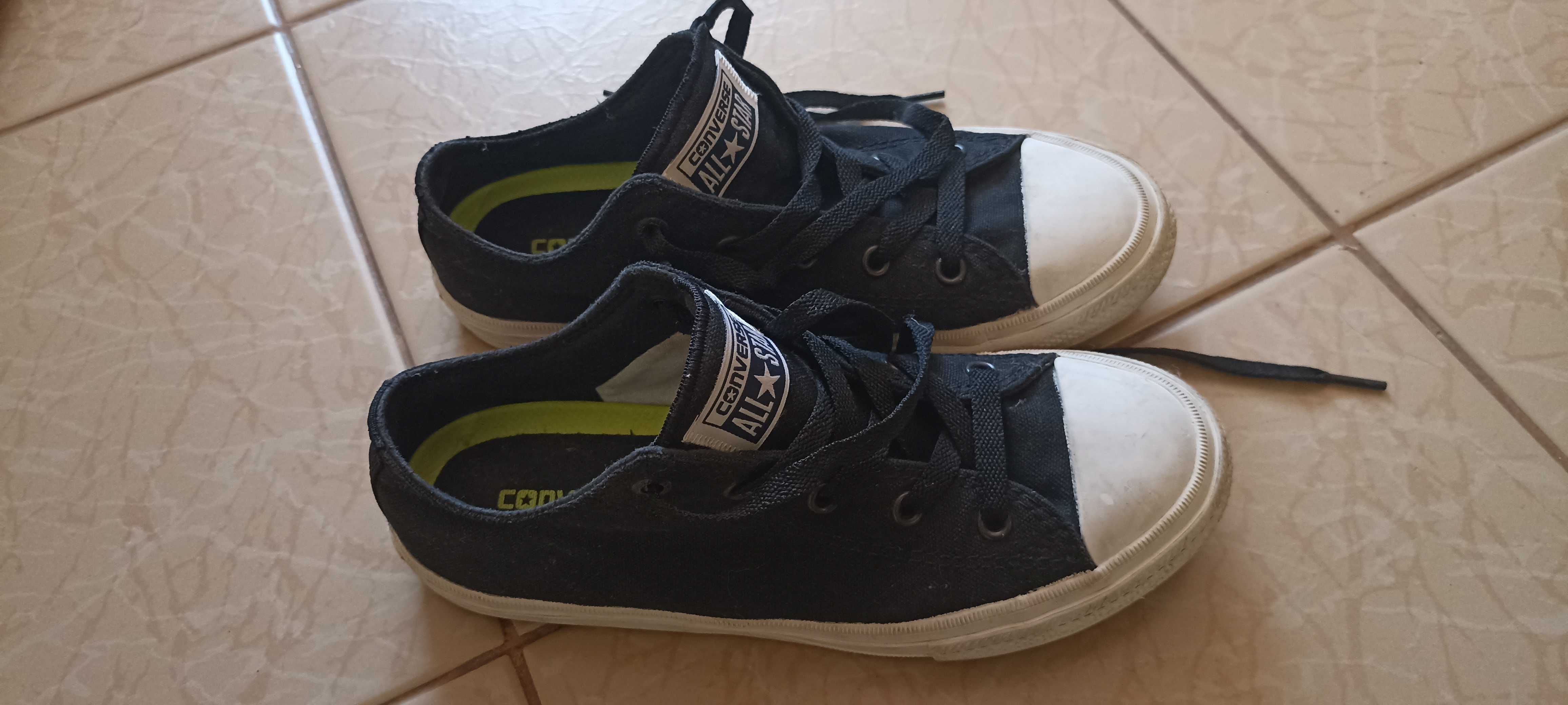Продавам кецове "Converse"