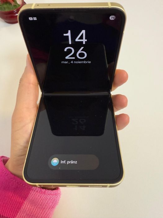 Samsung Galaxy Z Flip 6