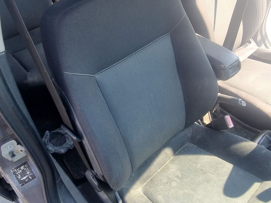 Scaun dreapta fata Opel Astra H [Fabr 2004-2009] 1.9 CDTI Z19DTH 110 K