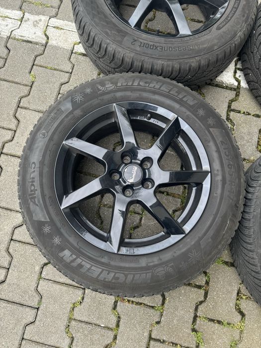 4 jante alu cu anvelope iarna tiguan 2016-2022 215/65/17 dot 2020