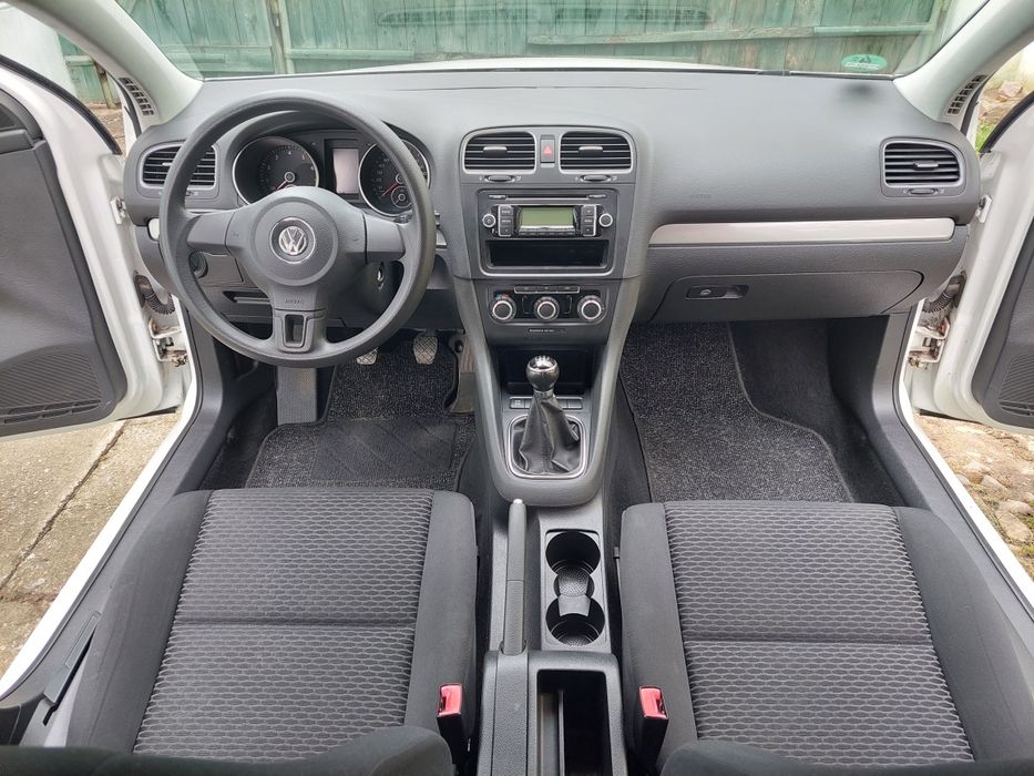 Volkswagen Golf 6 • 1.6 Benzină • 2010 • 187.600 km • Import Germania