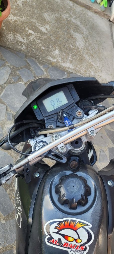Yamaha XT 125R 2005