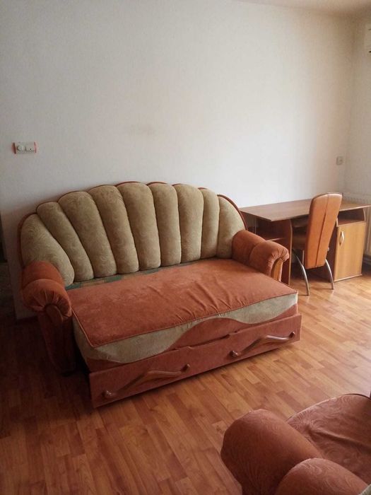 Ofer spre închiriere apartamnet 2 camere Rm.Sarat
