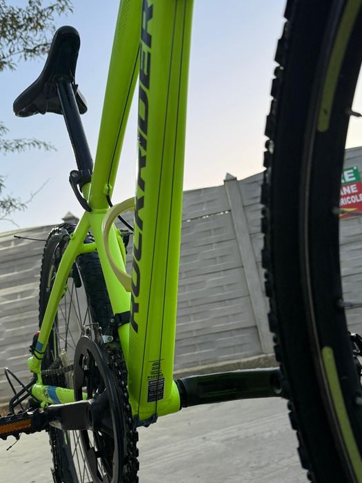 Vând bicicleta rockrider ST100