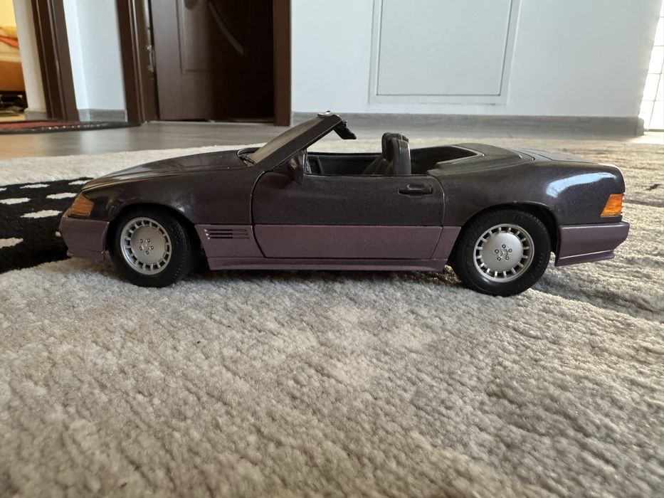 Macheta Mercedes SL500 1:18