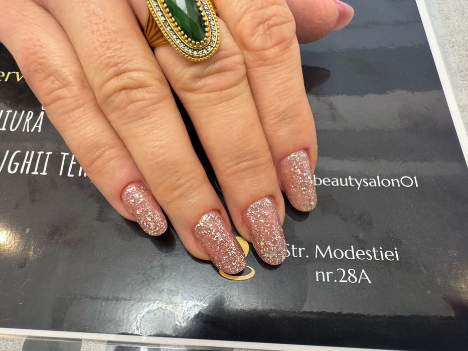 Unghii  cu gel  - sector 1 -  Zona Leroy Merlin Colloseum