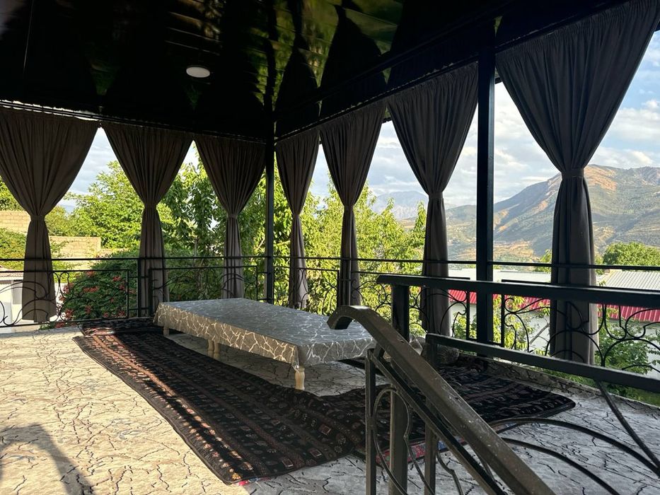 Dacha chorvoq sotiladi