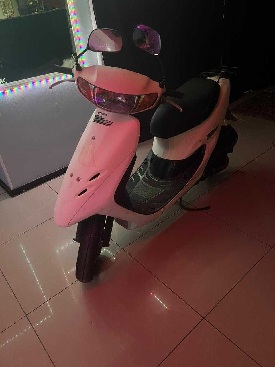 Продается скутер фирмы хонда Дио